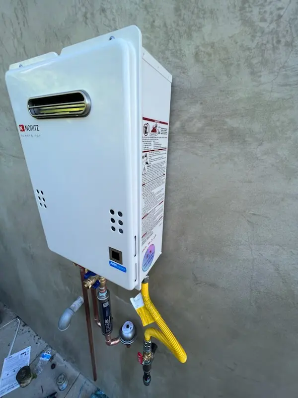 Tankless water heater installation for Tompkins Corners homes